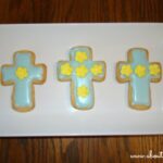 How to Flood Sugar Cookies with Royal Icing