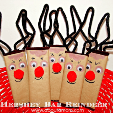 Transform a candy bar into Rudolph with this festive Hershey Bar Reindeer craft. It is a fun and inexpensive DIY holiday gift idea that you can do with the kids.