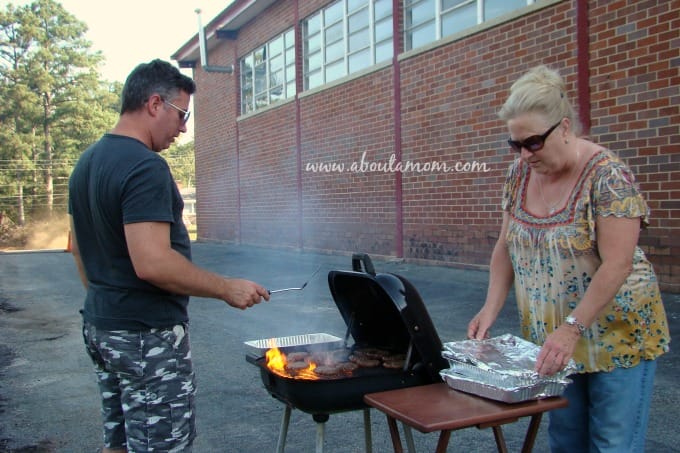 Tailgating Fun with Kingsford Charcoal