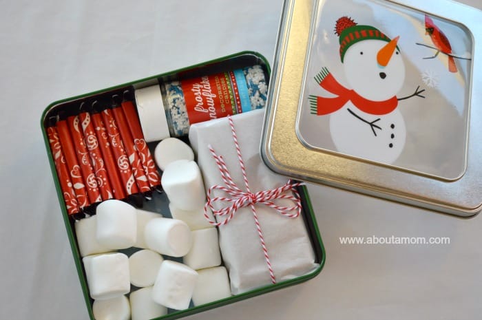 DIY Holiday S'mores Kit