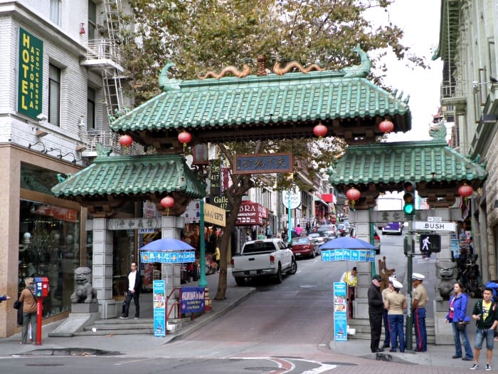 Things to do in San Francisco if you have limited time. Take the cable car to China Town.