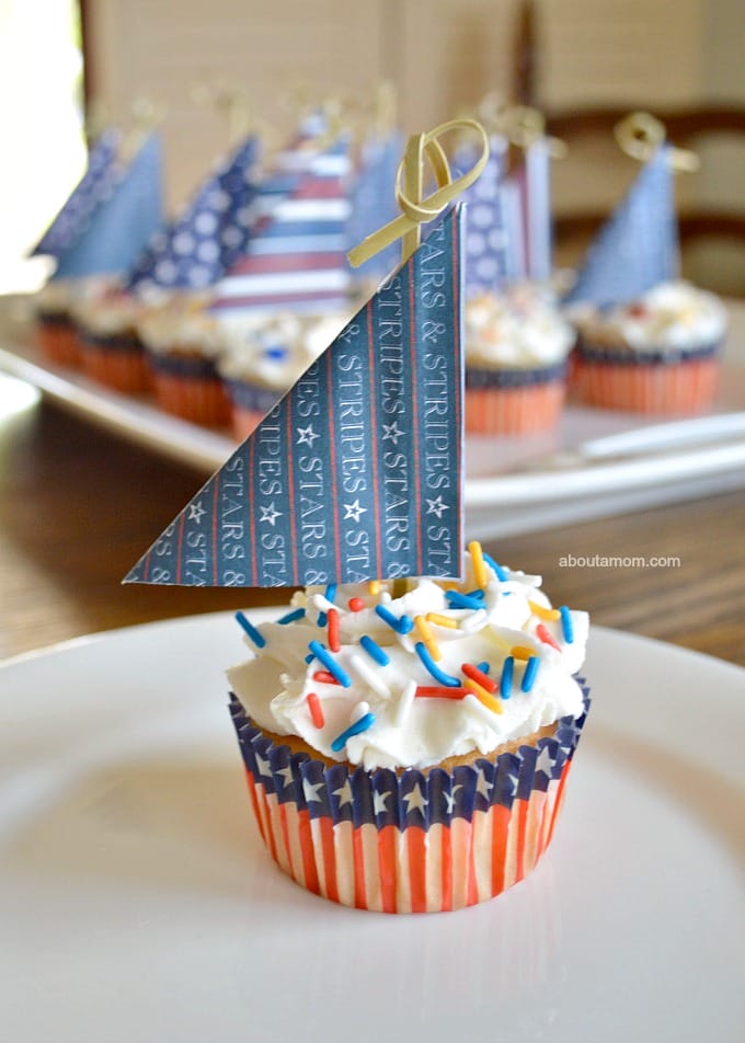 Sail into summer with these fun to make Patriotic Sailboat Cupcakes. These are a great patriotic dessert for your summer parties. Anchors Aweigh!