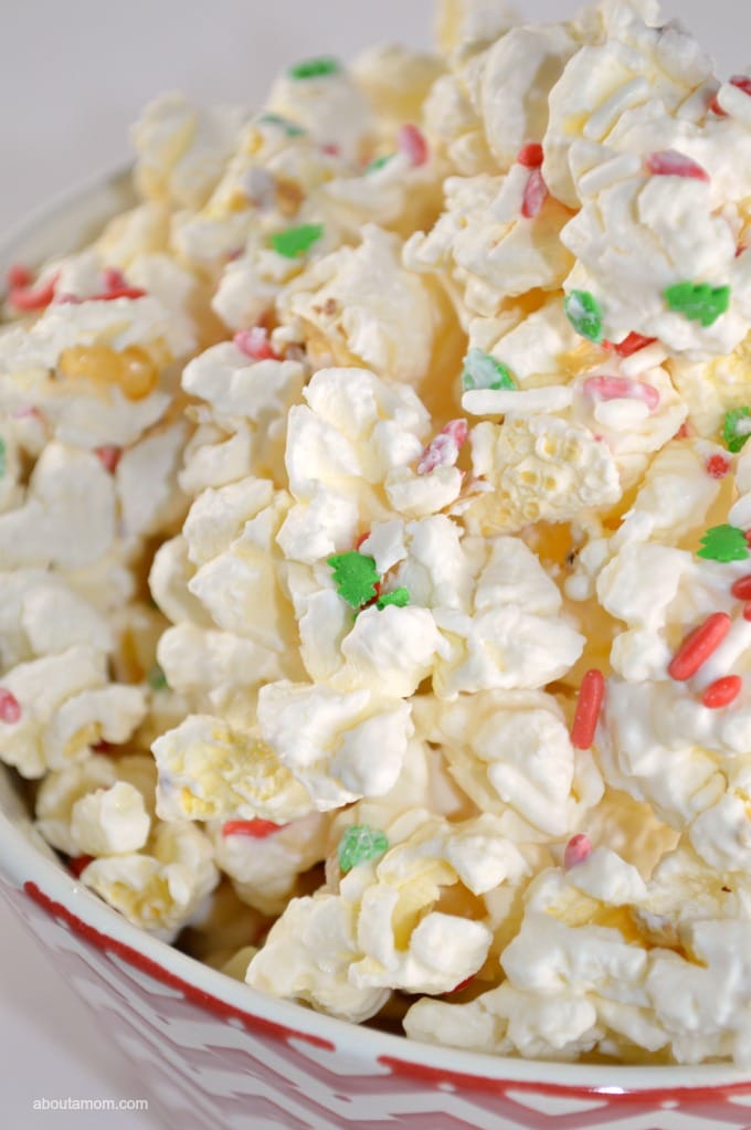 Oh-So Simple 3-Ingredient Holiday Popcorn Mix