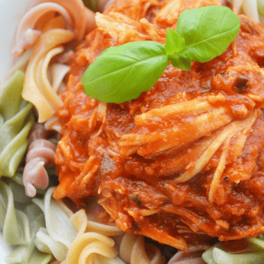 Easy Pulled Chicken in Red Sauce