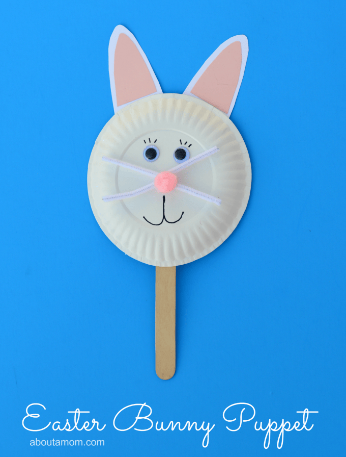 Have some fun with this Easter bunny puppet. 