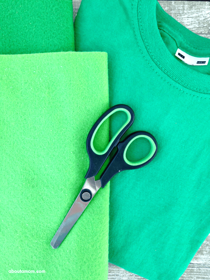 No Sew St. Patrick's Day Shirt for Kids