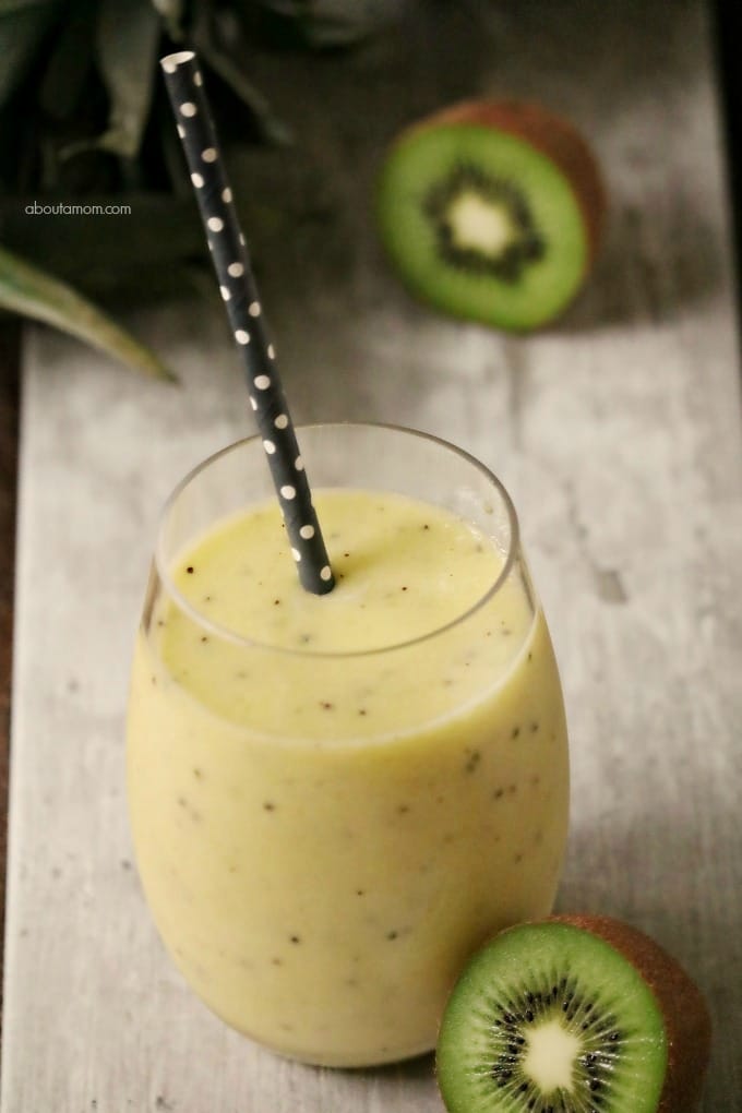 This refreshing 3-ingredient Pineapple Kiwi Smoothie is a great way to get energized any time of the day. Frozen pineapple chunks, kiwi and orange juice. It's simple summer goodness.