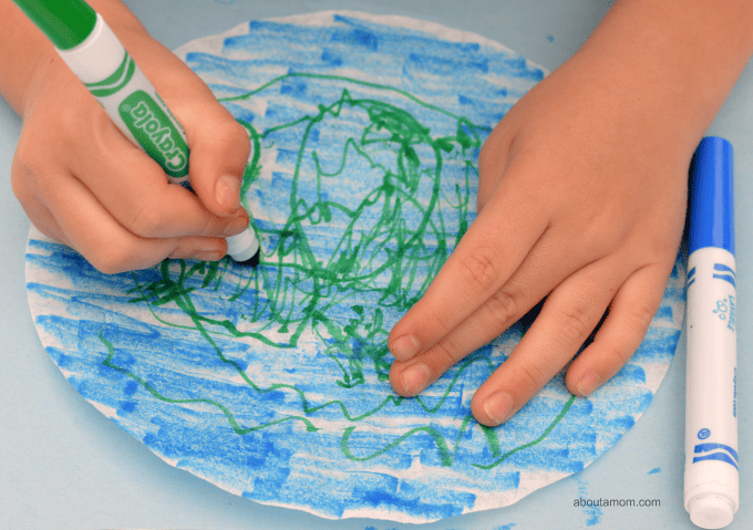 This coffee filter planet Earth craft is a great Earth Day craft.