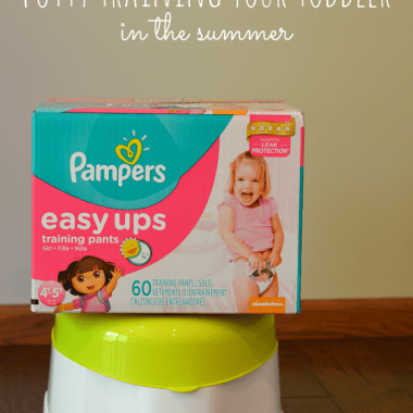 Great tips for potty training your toddler in the summer when you are activie and traveling.