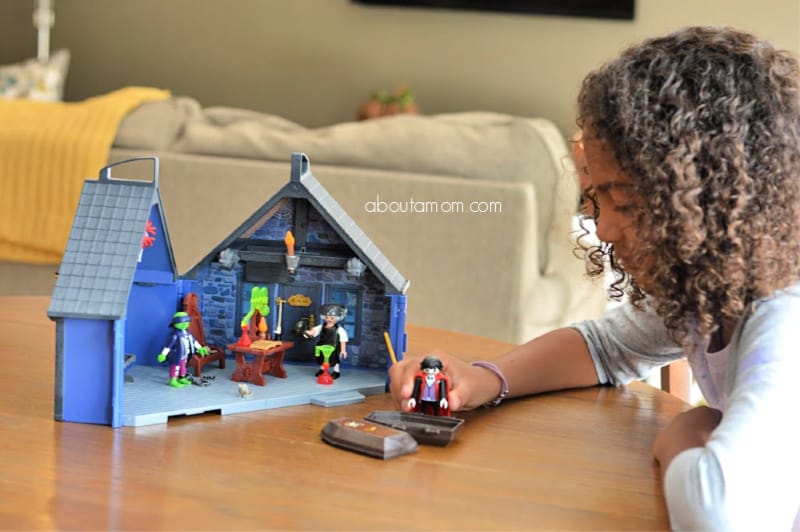 Get in the spirit of the spooky season with the Take Along Haunted House, new from PLAYMOBIL.