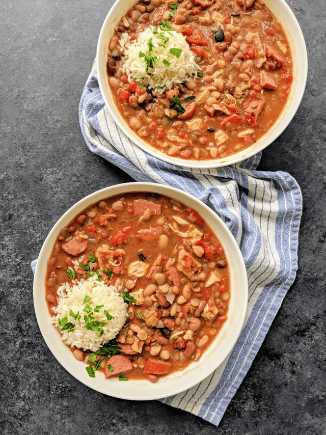 Slow Cooker Cajun 15 Bean Soup with Sausage, Chicken and