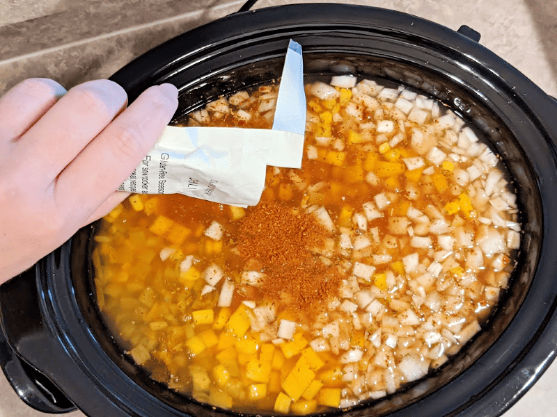 tex mes slow cooker chicken chili adding seasoning package