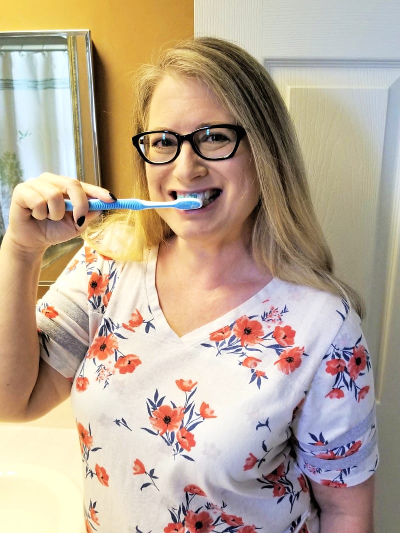Have you been at all curious about brushing with charcoal toothpaste? Whether you’re relatively new to brushing with charcoal or haven’t yet tried this trend, Crest has a brand new Crest 3D White Whitening Therapy with Charcoal paste that you simply have to try!