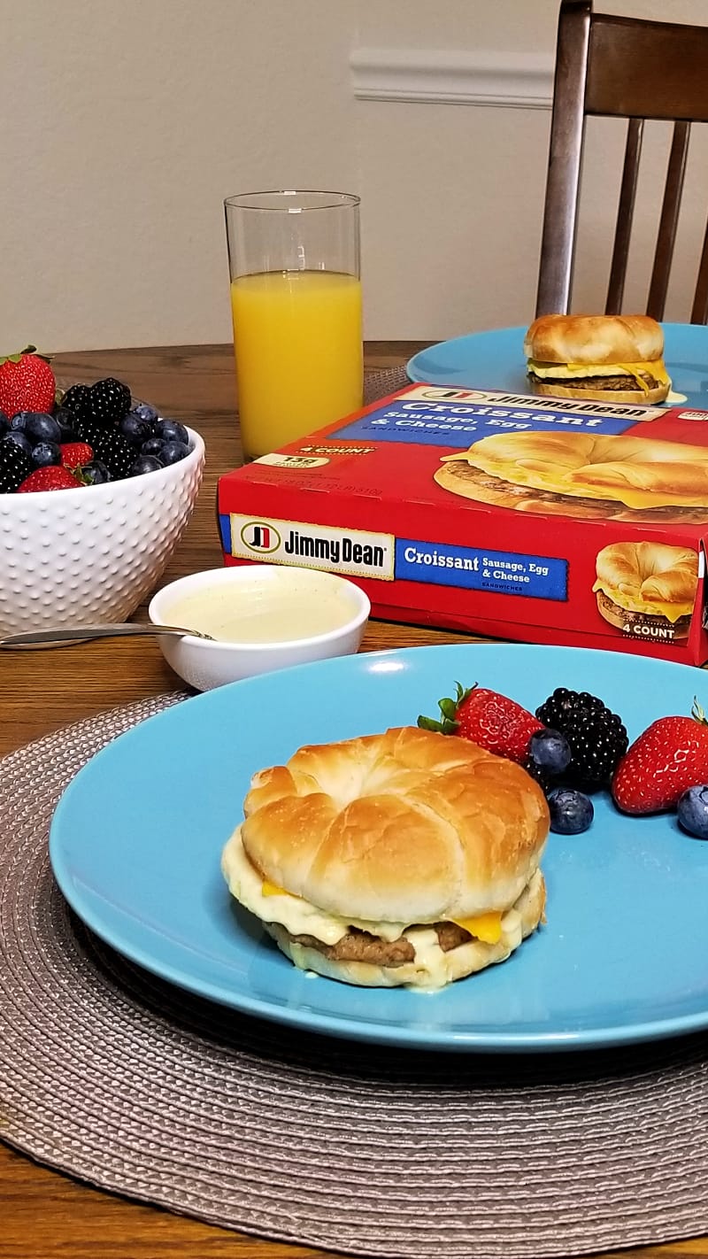 Need back to school breakfast inspiration? Behind every student’s success and accomplishment is a full tummy and now is a terrific time to stock up on your favorite Tyson back-to-school foods at Publix. Make this Jimmy Dean® Sausage Egg & Cheese Croissant Sandwich with Maple Dijon Mayo. It's a delicious and quick breakfast for busy school days.