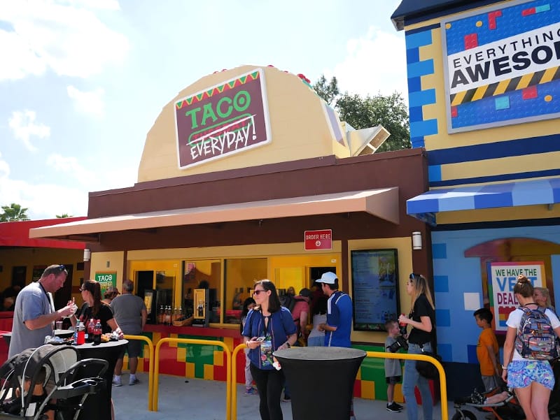 THE LEGO MOVIE WORLD at LEGOLAND Florida Resort is now open. The new land, inspired by the worldwide blockbuster THE LEGO MOVIE and its sequel, features three rides, various attractions, character sightings and new dining experiences for guests. 