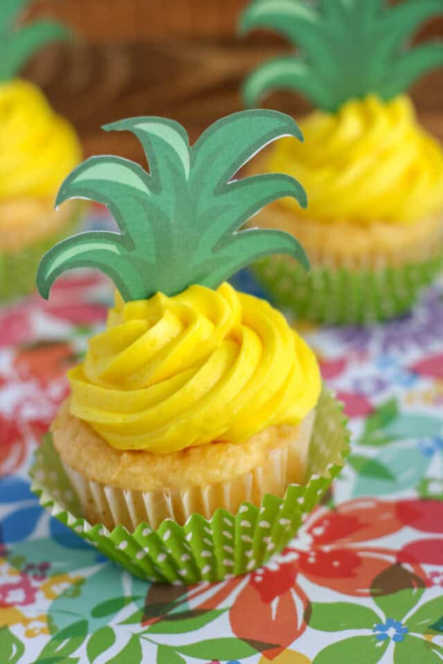 Pineapple Cupcakes With Free Printable Topper About A Mom