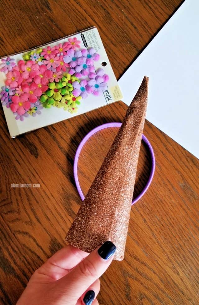 How to Make a Unicorn Headband + Printable Pattern - About a Mom
