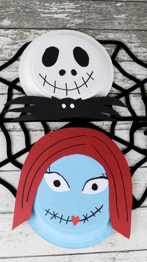 Create a simple Jack and Sally craft. Perfect for a Halloween craft