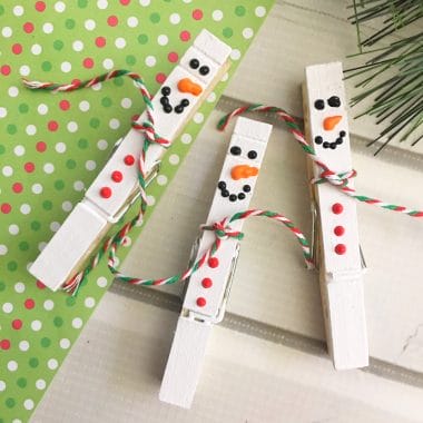 This simple snowman clothespin craft is a fun way to add a touch or two of winter fun without having to decorate the whole house.
