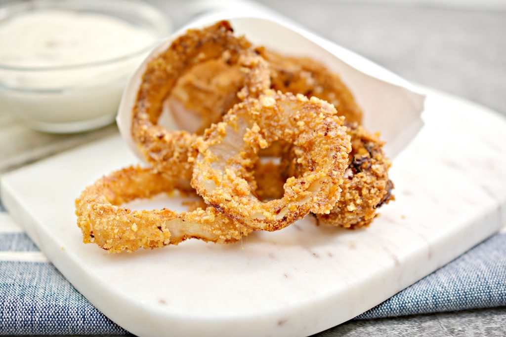Following Keto? Want a delicious snack or side dish that has the perfect crunch? Make these keto onion rings. They taste just like the real things and are perfect when you want onion rings or a crunchy snack.