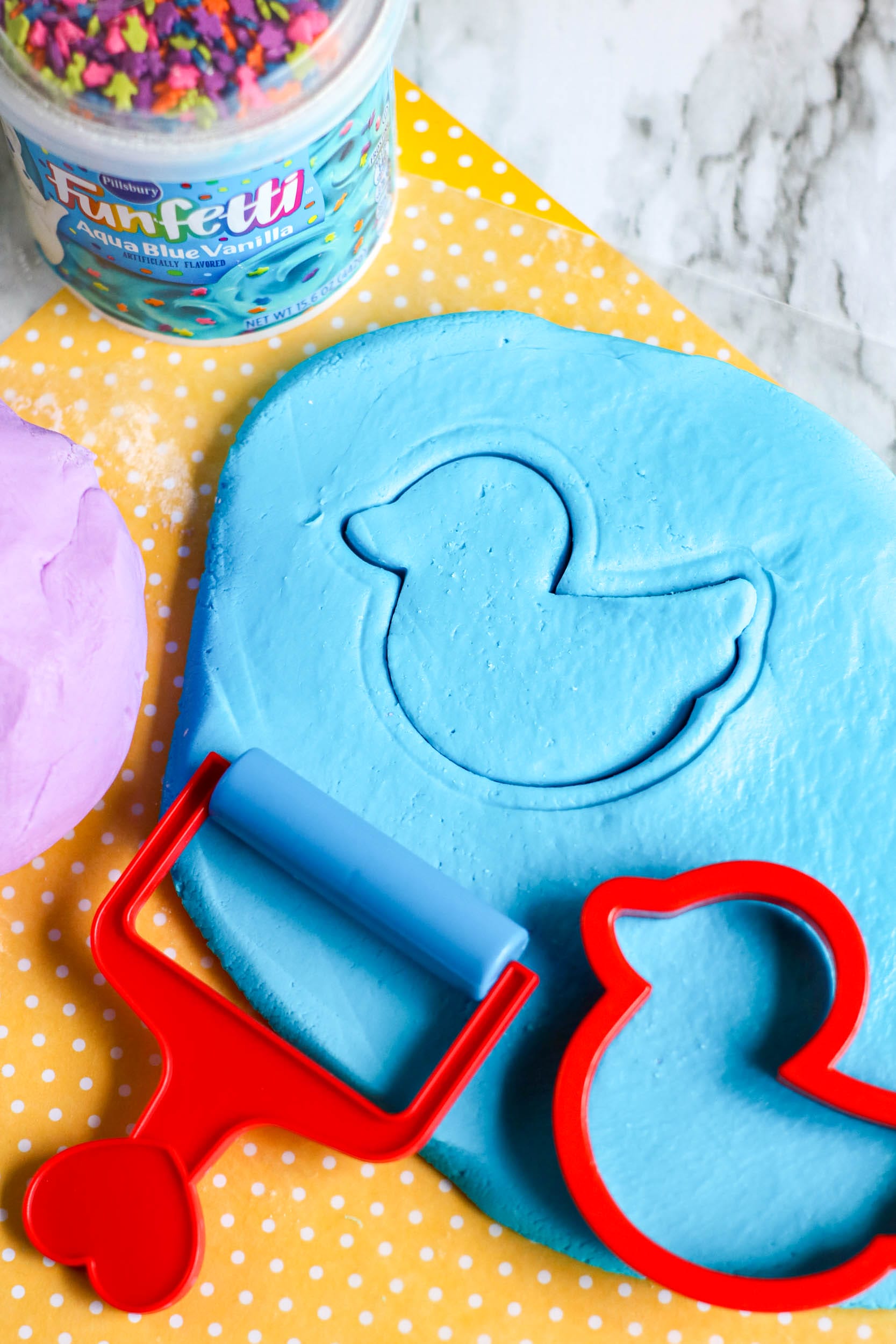 How to Make Edible Play Dough with Frosting - The Craft-at-Home Family
