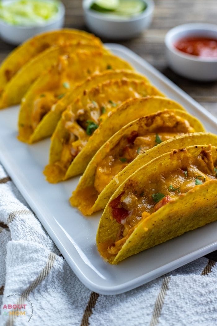 How to make tacos in the oven. Step by step directions to make out-of-this world oven baked chicken tacos. 