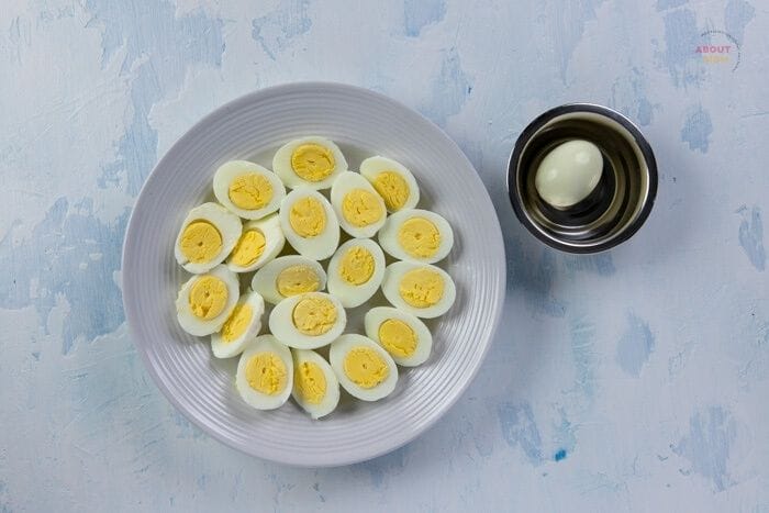 cut open hard boiled eggs